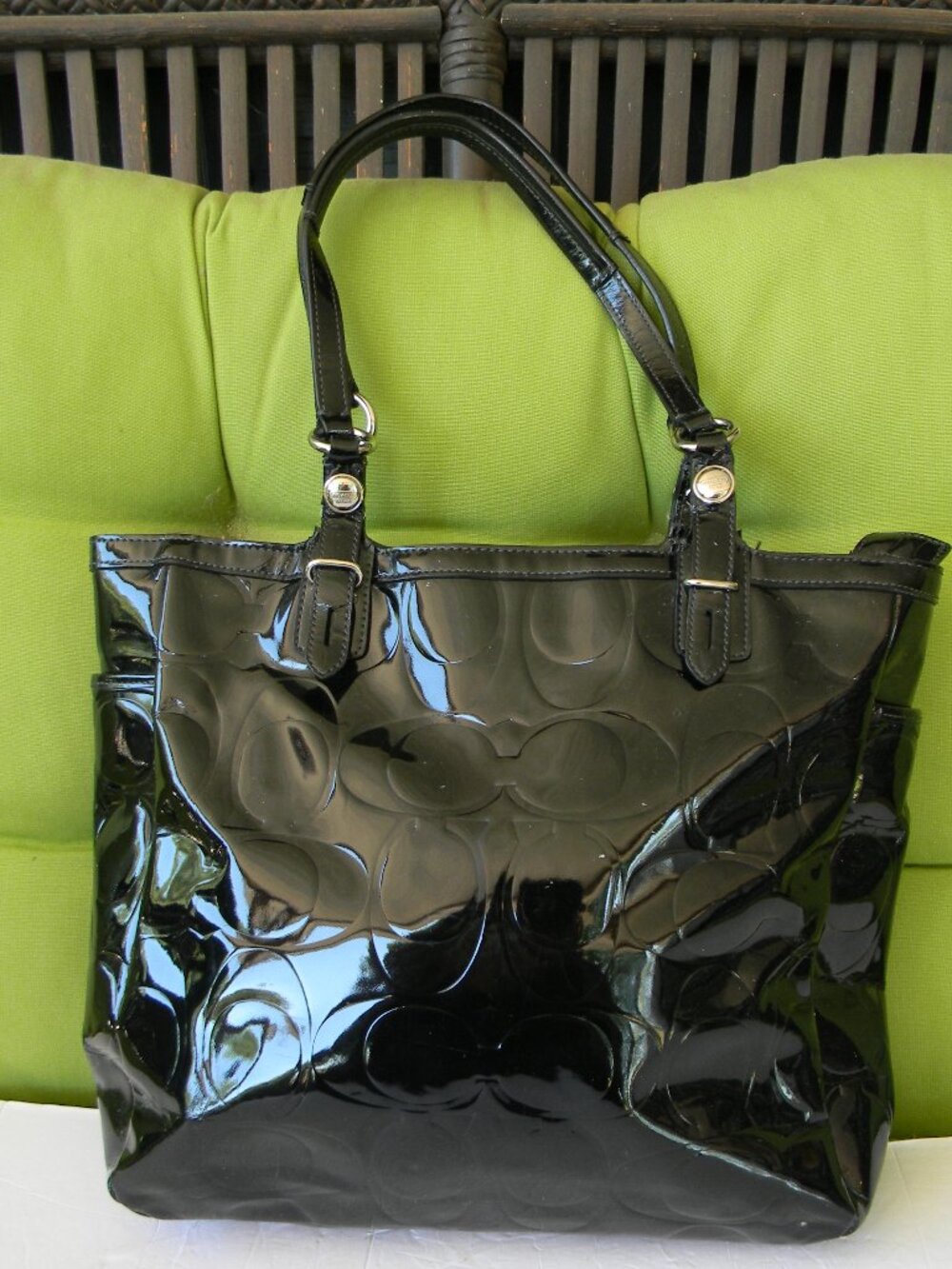 COACH Patent Leather Embossed Sig C Tote Shoulder Bag  F15245 Black